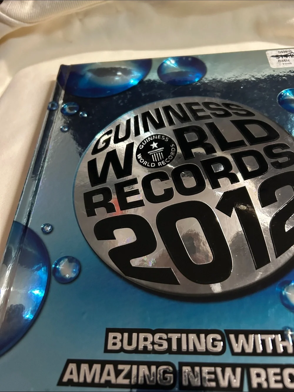 2012 Guinness World Records Hardcover Book Used